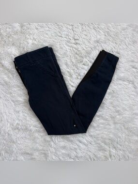 Women’s Size IT46 Navy Equiline Knee Patch Horseback Riding Breeches. Good Condi